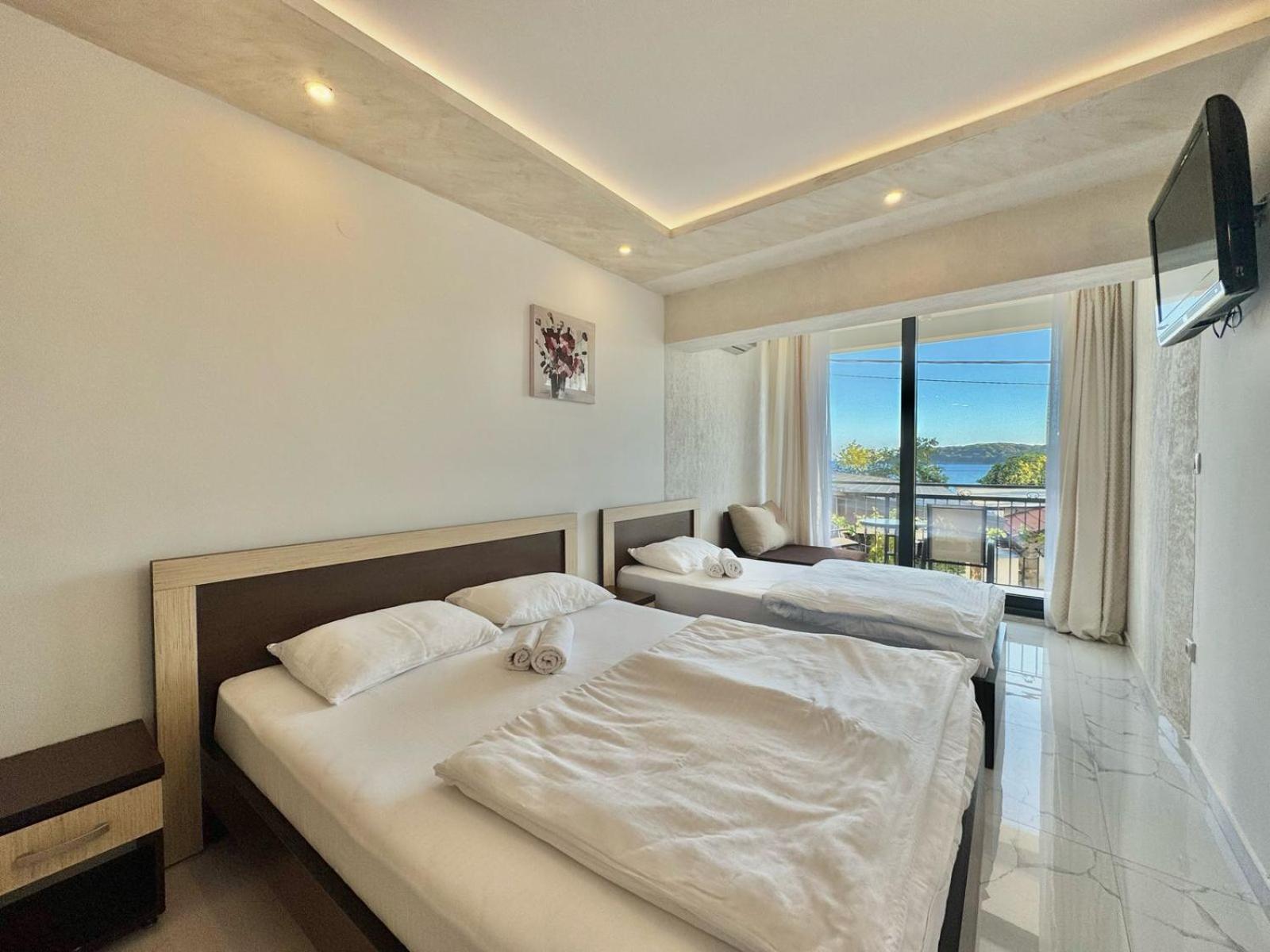Beachfront Hotel Palma - Jaz Будва Экстерьер фото