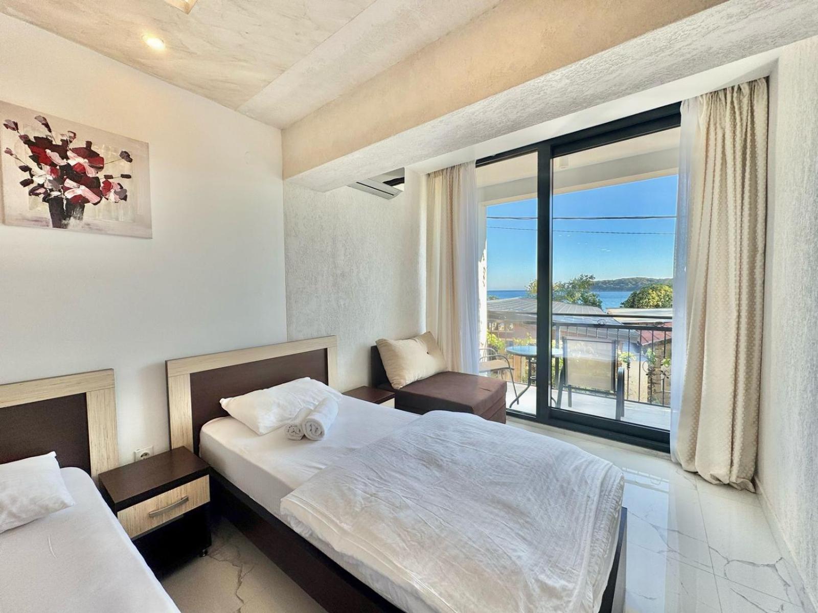 Beachfront Hotel Palma - Jaz Будва Экстерьер фото